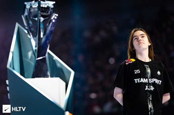 韩国队2比0战胜中国队，韩国队晋级亚运会LOL决赛